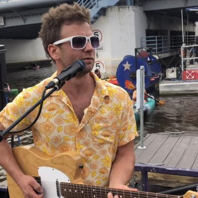 Live Music In The Valley View Lounge