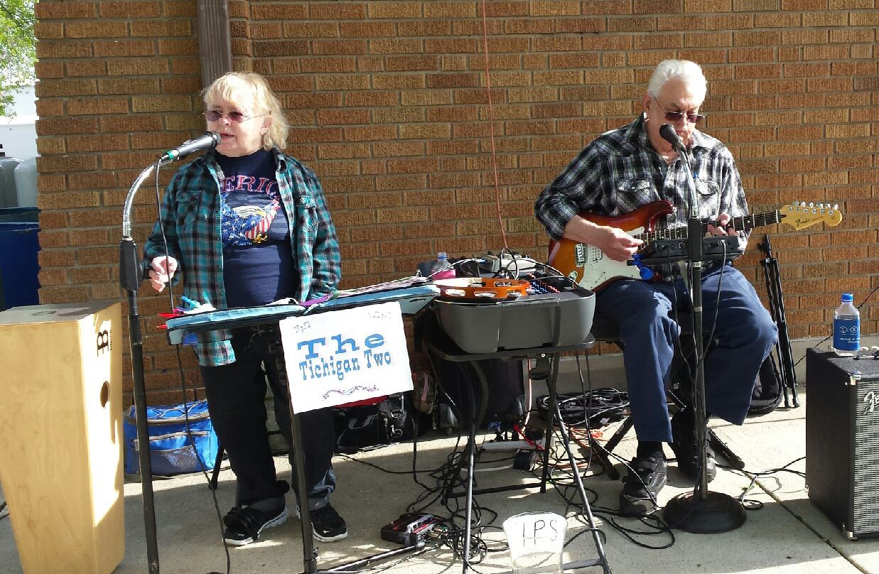 Tichigan Two at the East Troy Farmers Market